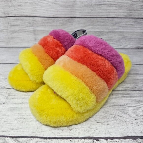 NEW! UGG PRIDE RAINBOW FLUFF YEAH SLIDE SLIPPER WOMEN'S SIZE 8 - Picture 2 of 11